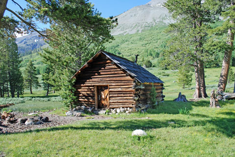 Kennedy Lake cabin, Emigrant Wilderness, California